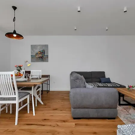Batelina Apartment