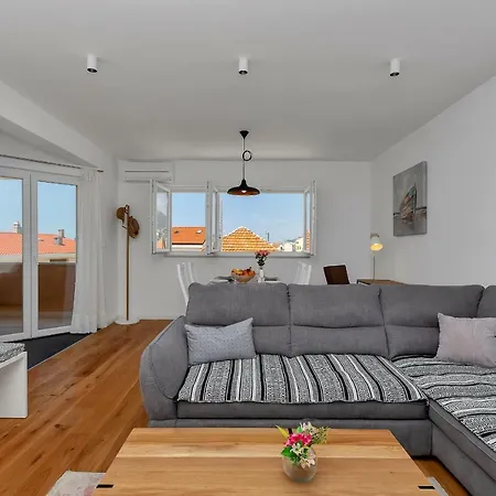 Apartament Batelina *
